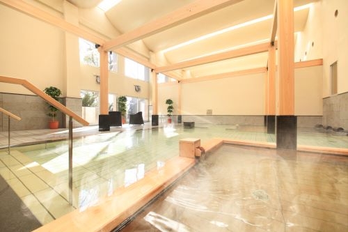開湯４００年を超える隠れた名湯『猿ヶ京温泉　源泉湯の宿千の谷』と 八ッ場あがつま湖・吹割の滝の紅葉鑑賞!! とろとろ湯葉すくい＆りんご狩り体験