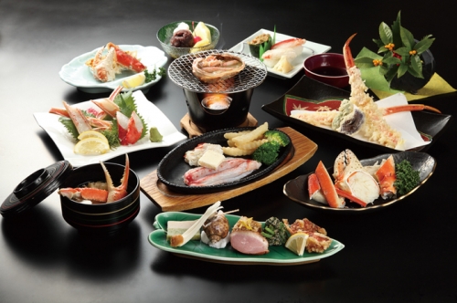 冬の味覚!!蟹づくし料理と日本屈指パワースポット御岩神社参拝＆海産物ショッピング