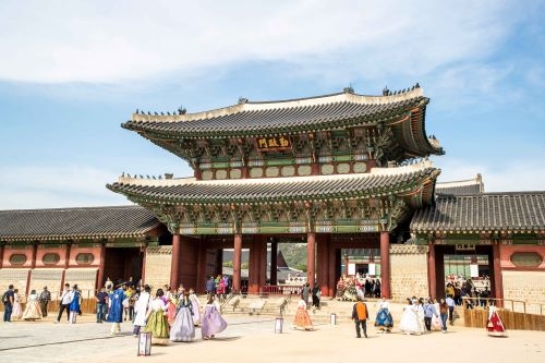 初めてでも安心！日本語ガイド付き 王道スポット巡りと絶品グルメ探訪「韓国」３日間の旅!!