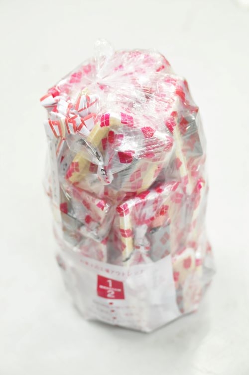 大人気!!桔梗信玄餅詰め放題と神秘的な池の絶景忍野八海!!