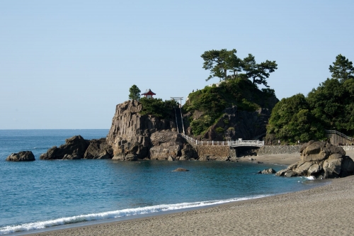 スカイマークで行く!高知・徳島・岡山をゆったり巡る絶景の旅3日間☆彡 土佐の名勝「桂浜」や南海の名城「高知城」を見学 ・日本最大級!「大塚国際美術館」世界の名画を鑑賞!