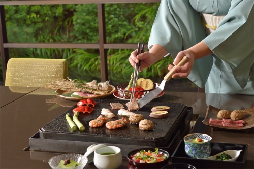 憧れの『ホテル椿山荘東京』でランチ＆東京タワー「トップデッキツアー」