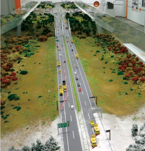 秋の大人の社会科見学!NEXCO中日本『川崎道路管制センター』を見学!首都高MMパーク&三菱みなとみらい技術館