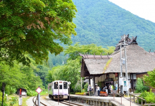 絶景体験!紅葉の『あだたら山ロープウェイ』&ローカル線の旅、会津鉄道に乗ろう!